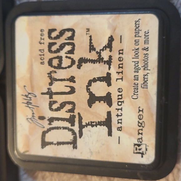 Distress Ink stamp pads by Jim Holtz 3 colors included. - Picture 2 of 4